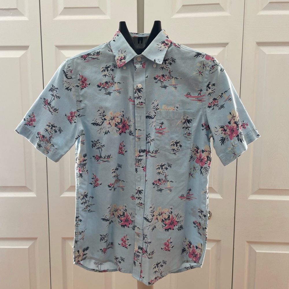 St. John's Bay Light Blue Floral Button Down Shirt